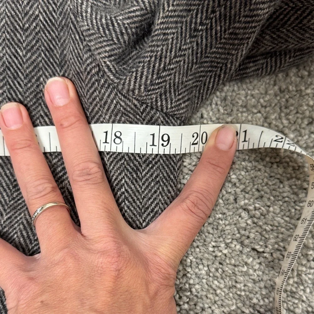 Lands' End One button Wool Charcoal Herringbone Blazer - Picture 11 of 11